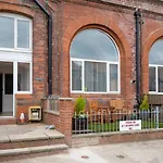 2 Bed In Oc-w507