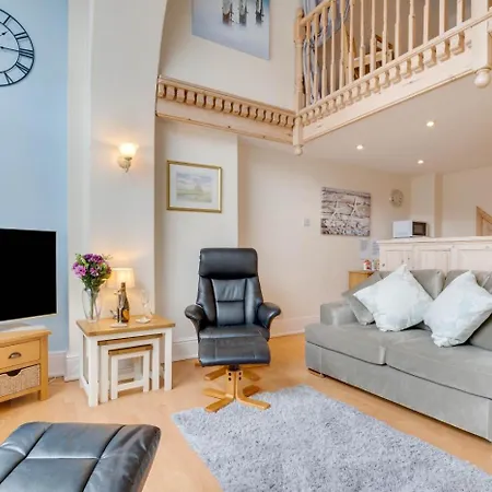 Daire 2 Bed In Whitby Oc-W507