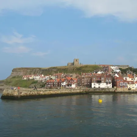 2 Bed In Whitby Oc-W507 Whitby